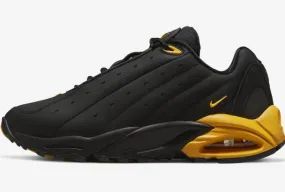 Baskets Nike Air Terra X NOCTA Black University Gold