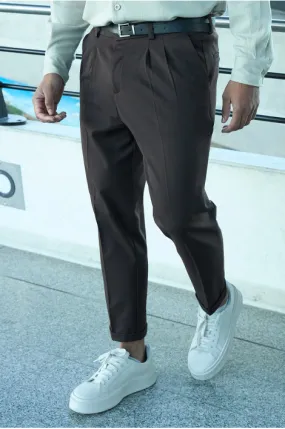 Pantalon à pince marron ceinturé
